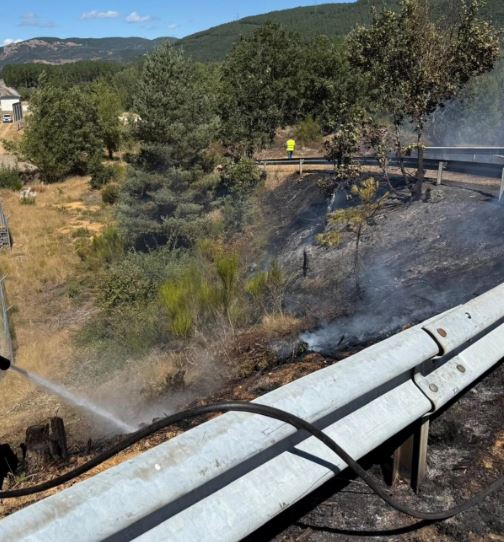 El conato de incendio sucedido este pasado día 28 en Cascantes junto a la vía del tren que ha hecho saltar las alarma en el municipio