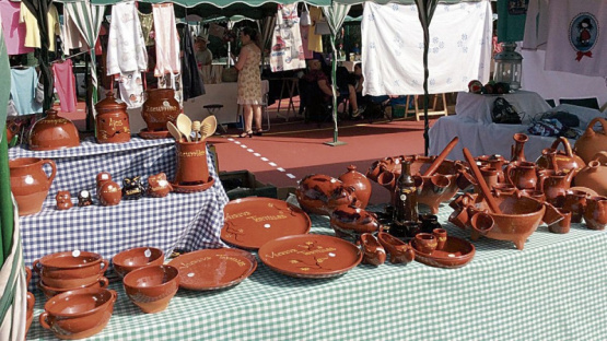 La XIV Feria de Artesanía de Lorenzana vuelve a brillar con gran ambiente y participación