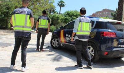 Cuatro individuos armados asaltan una vivienda en las urbanizaciones colindantes a Carbajal tras una tarde marcada por robos en Eras de Renueva