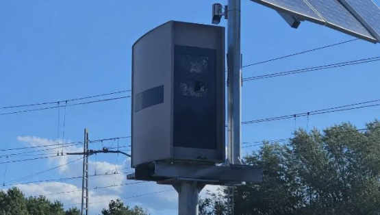 Dañan el radar de la carretera de Caboalles a la altura de Lorenzana